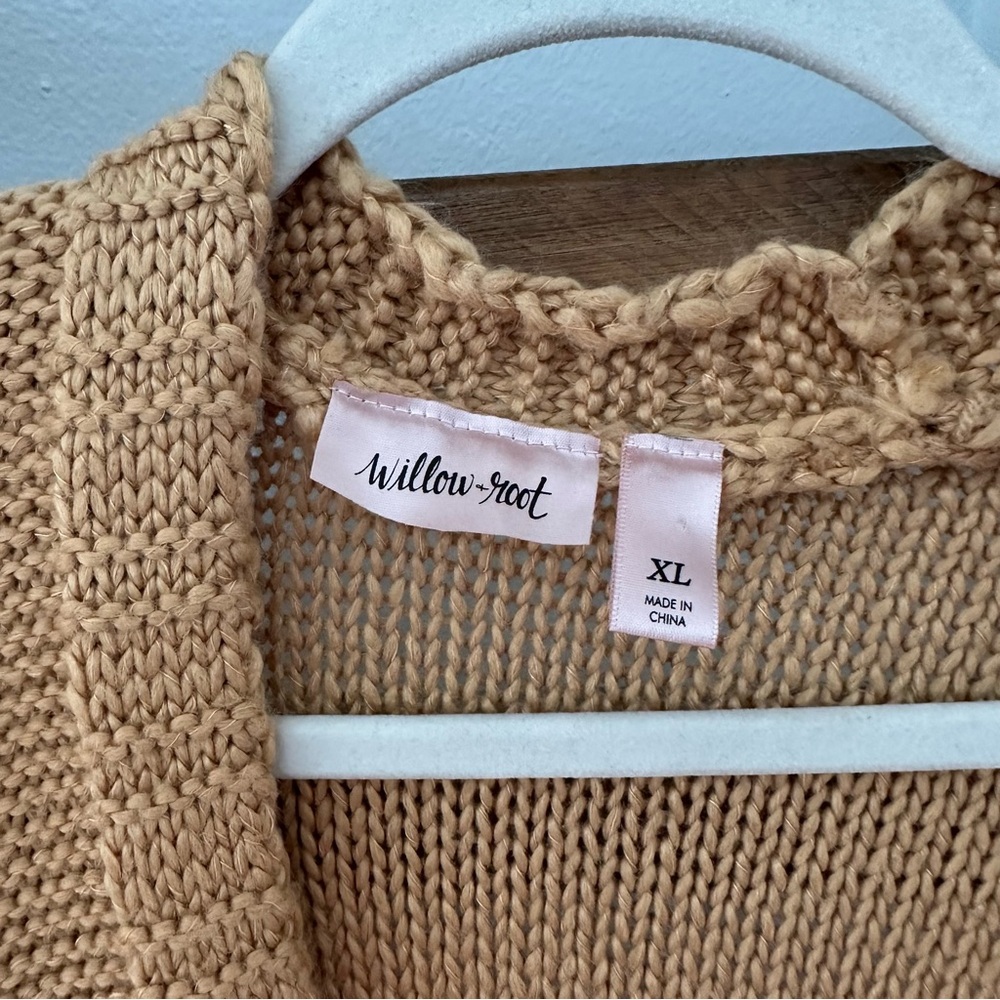 Elegant Fringe Knit Cardigan - Picture 2 of 3